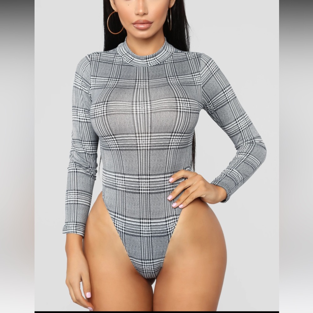 Like new Fashion Nova bodysuit size M